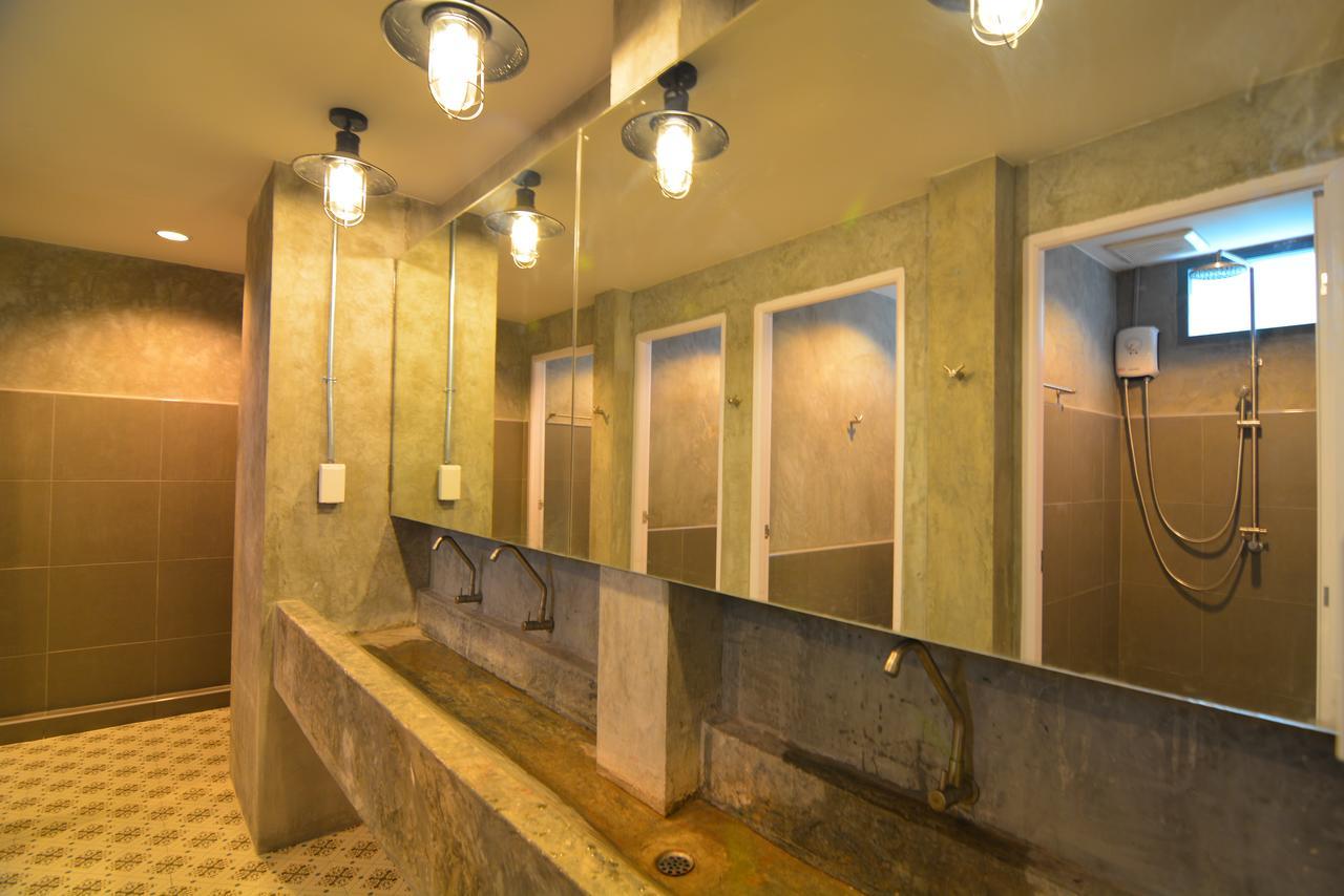 La Moon Hostel Бангкок Екстер'єр фото