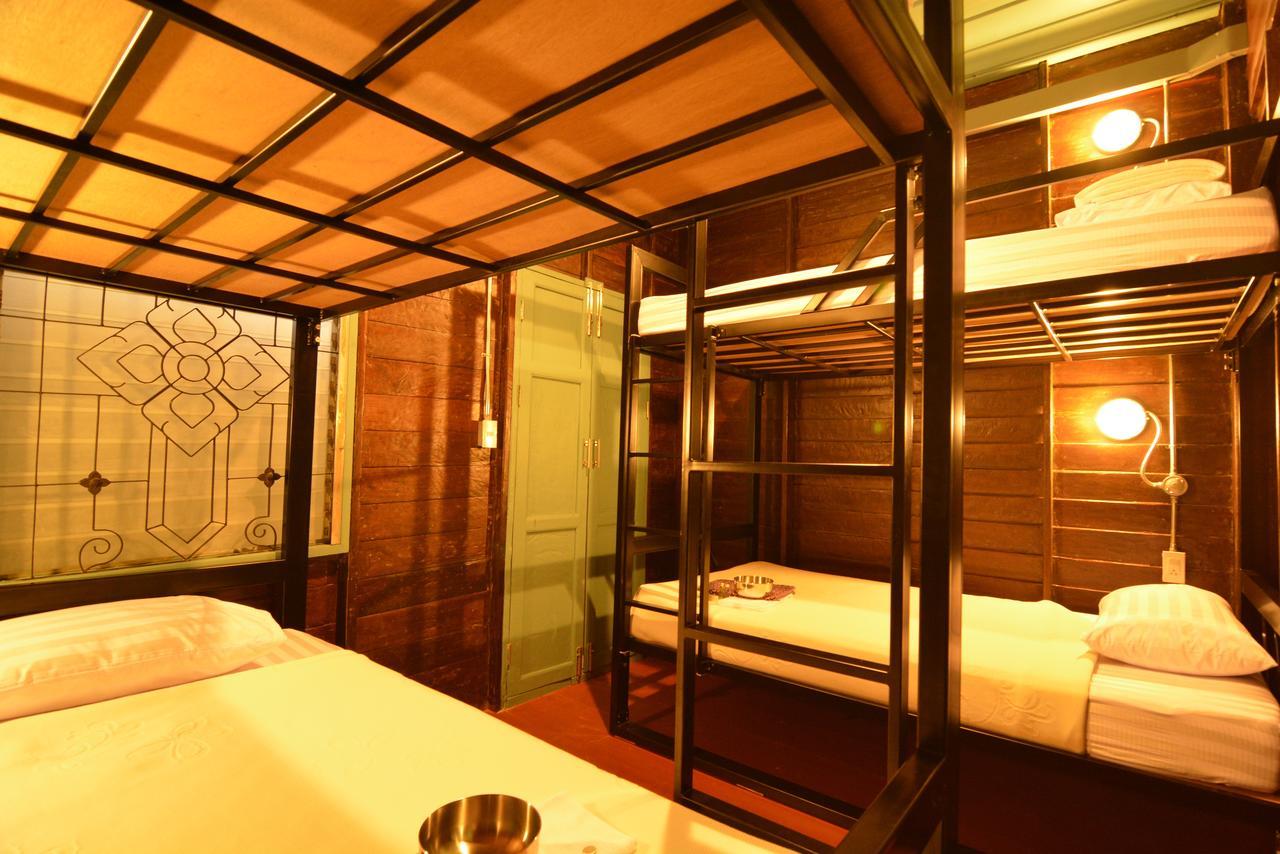 La Moon Hostel Бангкок Екстер'єр фото