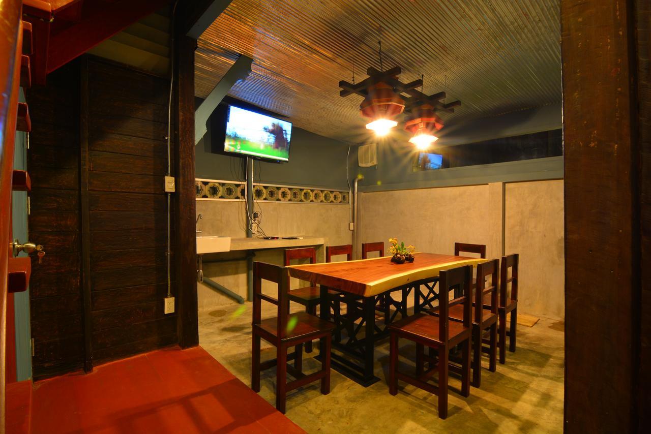 La Moon Hostel Бангкок Екстер'єр фото