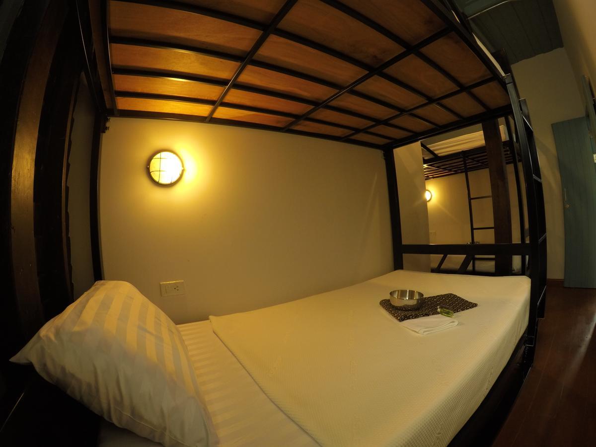 La Moon Hostel Бангкок Екстер'єр фото